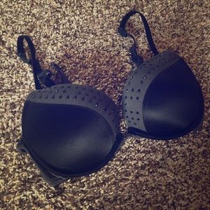 Push-up bra